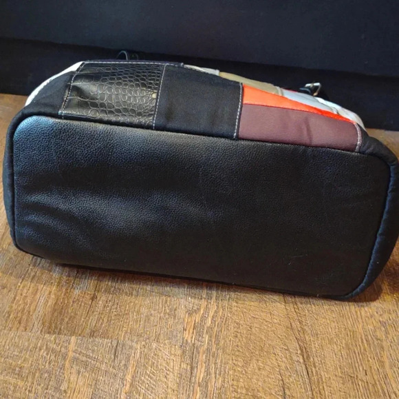 The Bradford Exchange 2016 Cleveland Browns patchwork large shoulder bag - Picture 3 of 7